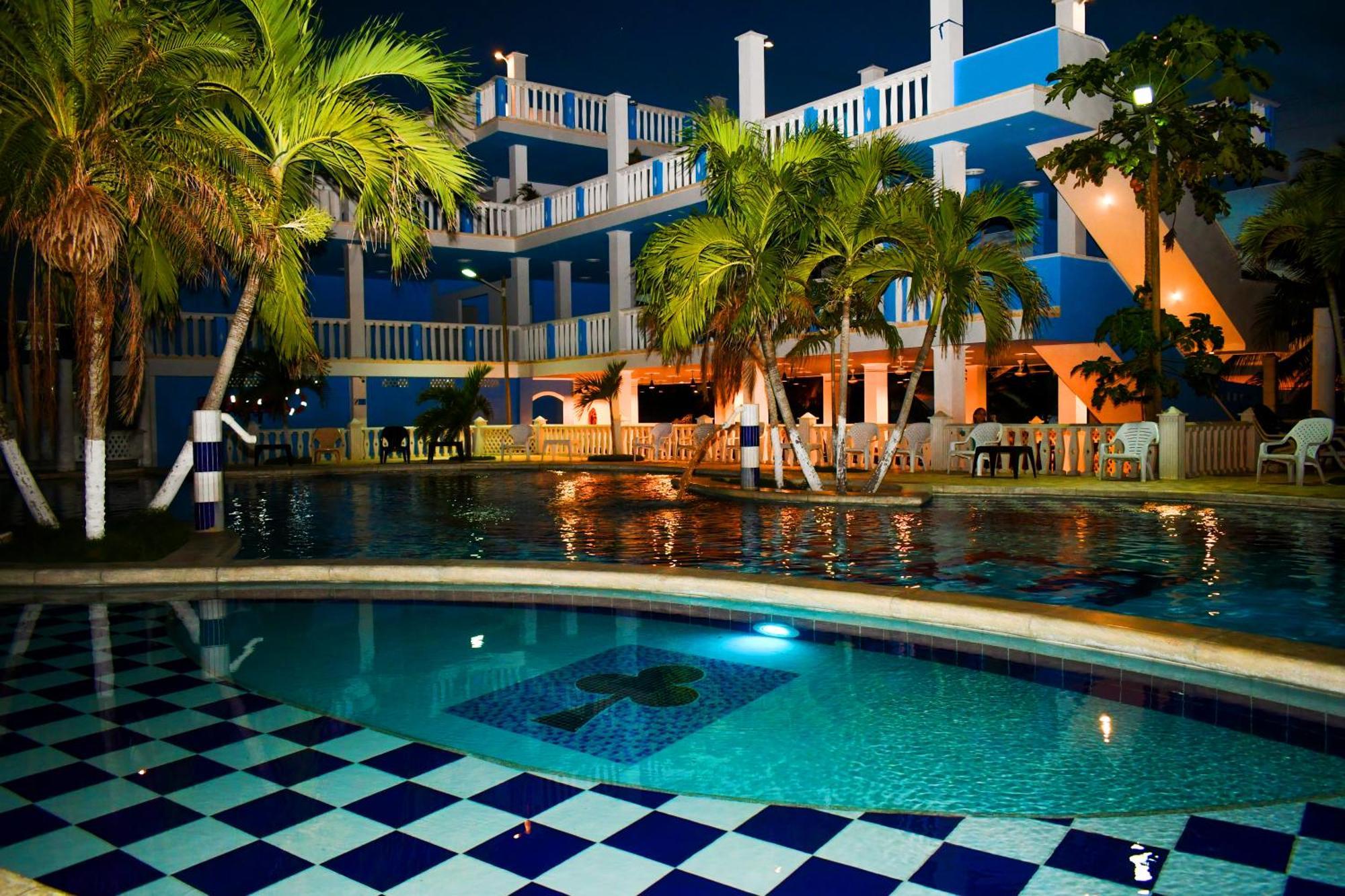 Hotel Isla Magica โกเวญาส ภายนอก รูปภาพ