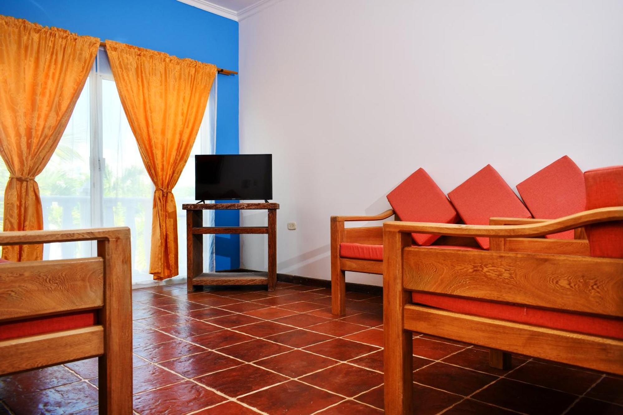 Hotel Isla Magica โกเวญาส ภายนอก รูปภาพ